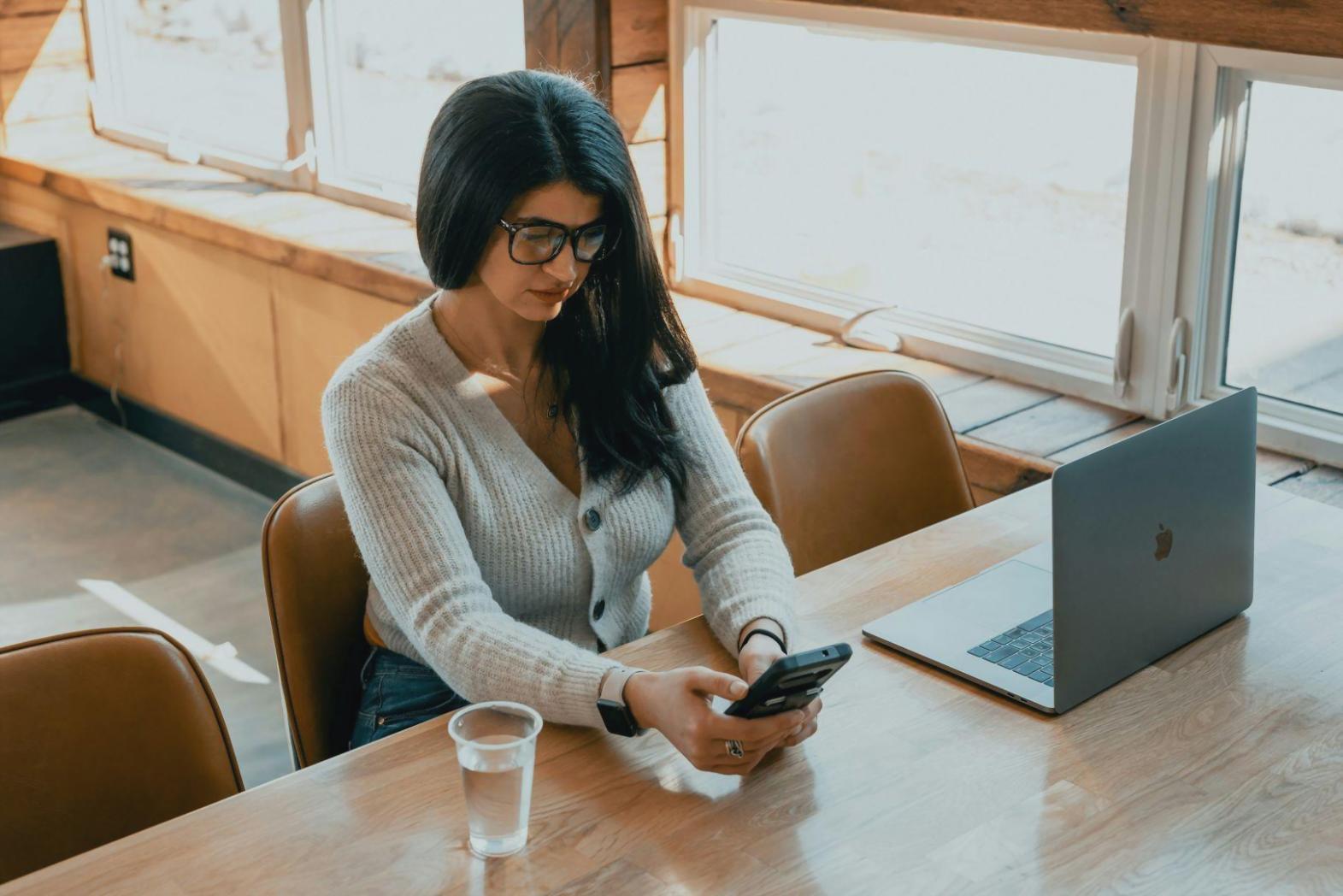 Business cash flow scenario planning